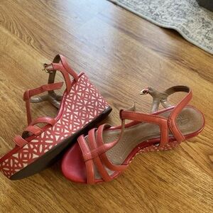 Clark’s Amelia Castle Wedges- Sz 6.5 US
